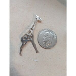 SU Sterling Silver Giraffe Brooch Vintage Openwork Animal Pin Safari Jewelry